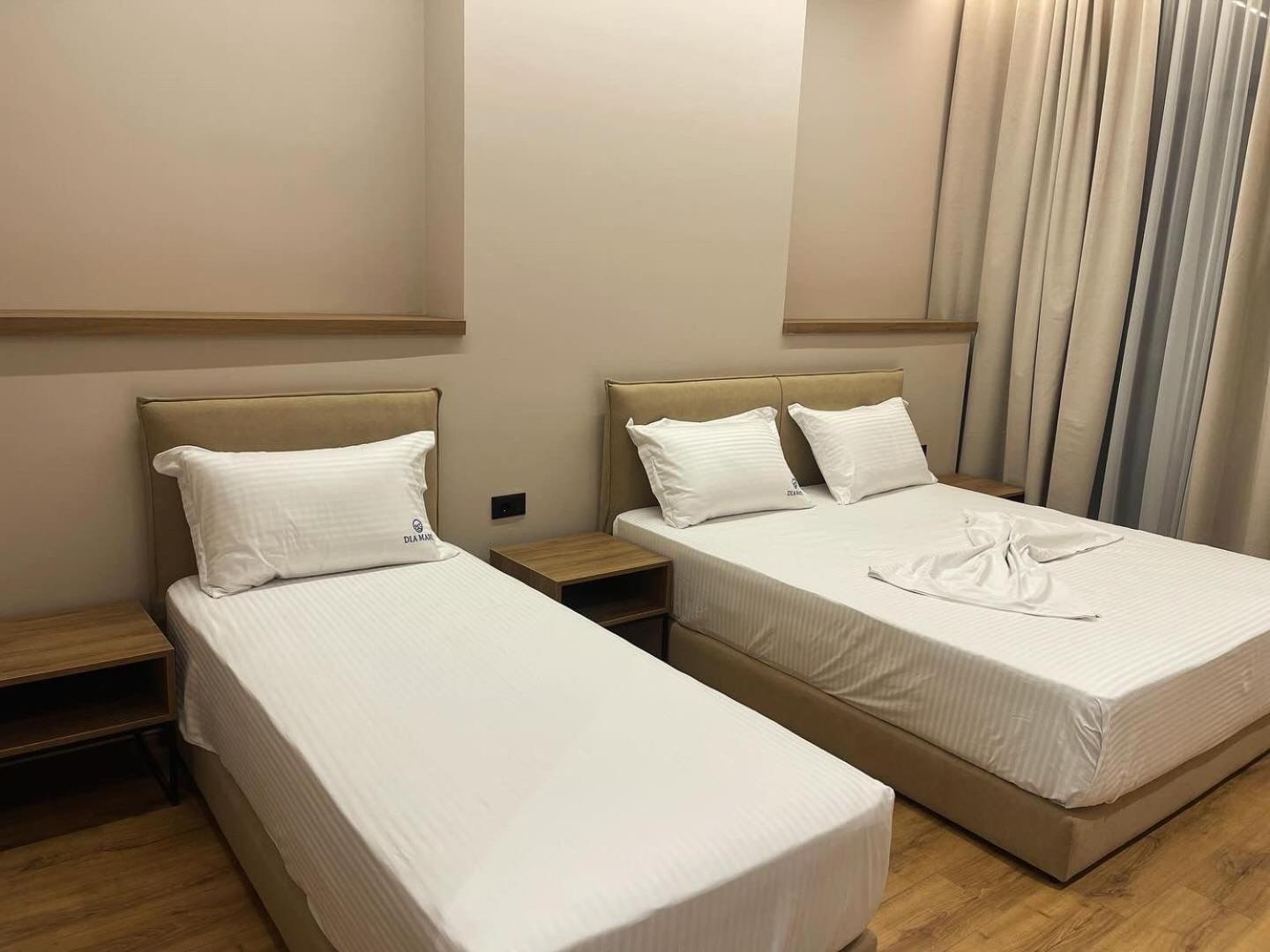 Aparthotel Dia Mare Deluxe à Vlorë Extérieur photo