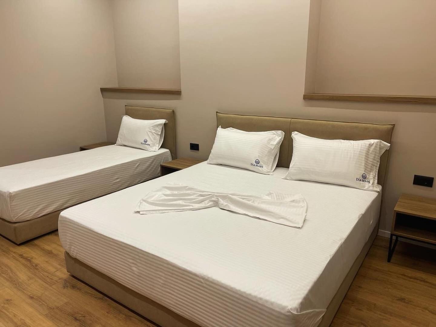 Aparthotel Dia Mare Deluxe à Vlorë Extérieur photo