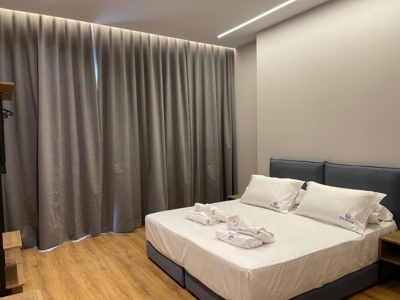 Aparthotel Dia Mare Deluxe à Vlorë Extérieur photo